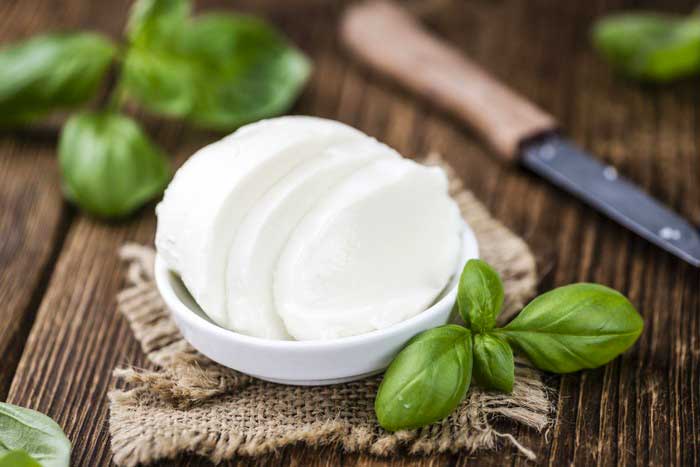 propiedades nutricionales y beneficios del queso mozzarella