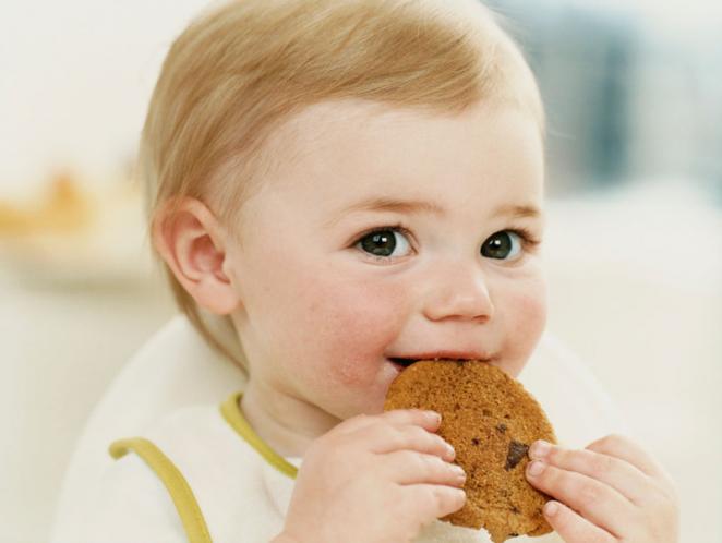 ¿Le das galletas a tu hijo para desayunar? ¿Con qué tipo de padre te identificas? ¡REFLEXIONA!
