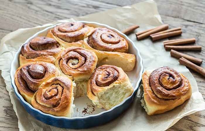 receta de rollos de canela o cinnamon rolls