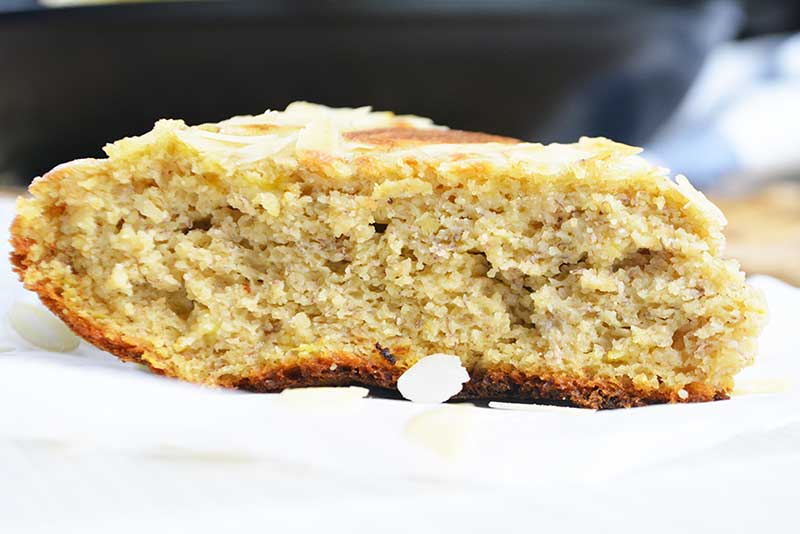torta o bizcocho de avena y platano sin horno
