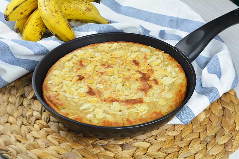 torta o bizcocho de avena y platano sin horno 1